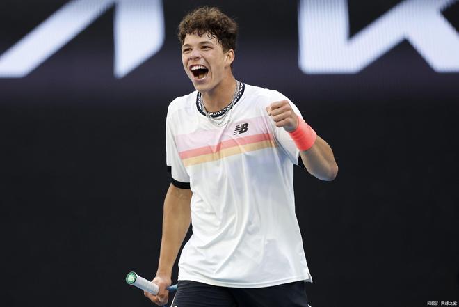 间展现了出 间展现了出